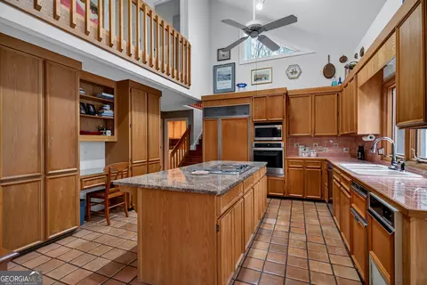 Kitchen - 2010 Foxcroft Dr, Lagrange, GA 30240 photo 1 of 5