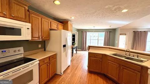 Kitchen - 112 Foxdale Dr, Lagrange, GA 30240 photo 1 of 1