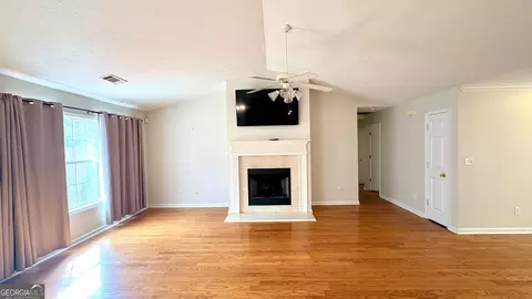 Living - 112 Foxdale Dr, Lagrange, GA 30240 photo 1 of 2