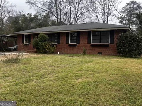 4525 Clover Pl, Macon, GA 31206