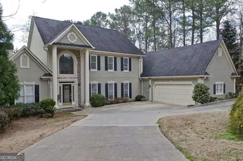 3322 Rough Creek Dr, Woodstock, GA 30189