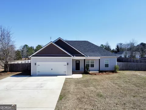 Exterior - 129 Amanda Dr, Byron, GA 31008 photo 3 of 4