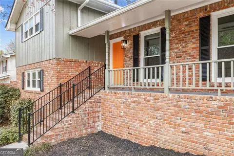 1264 Seven Springs Cir, Marietta, GA 30068