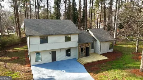 5257 Post Ridge Ct, Stone Mountain, GA 30088