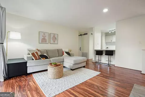 706 Cumberland Ct SE, Smyrna, GA 30080