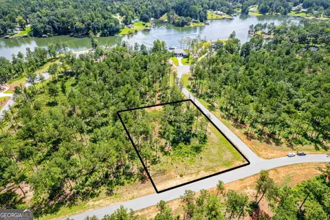 401 White Oak Cv, Milledgeville, GA 31061