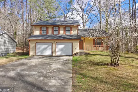 9240 Sunset Dr, Jonesboro, GA 30238