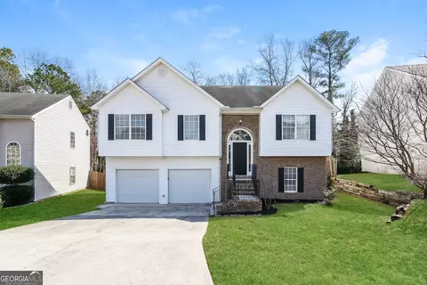 6055 Yellowood Ct, Atlanta, GA 30349