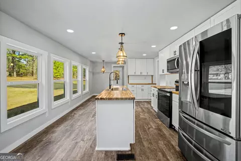 Kitchen - 50 Webb Rd, Franklin, GA 30217 photo 1 of 3