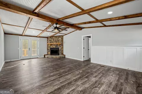Living - 50 Webb Rd, Franklin, GA 30217 photo 2 of 3