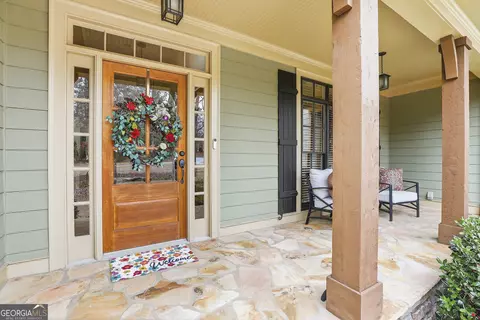 Exterior - 235 Ashmere Ct, Tyrone, GA 30290 photo 5 of 17