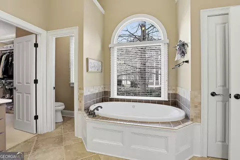 Bath - 235 Ashmere Ct, Tyrone, GA 30290 photo 2 of 8