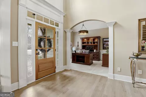 Entry Way - 235 Ashmere Ct, Tyrone, GA 30290 photo 2 of 5