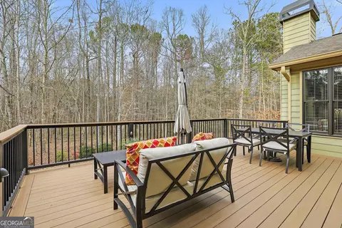 Exterior - 235 Ashmere Ct, Tyrone, GA 30290 photo 10 of 17