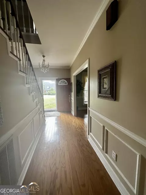 Entry Way - 100 Cheek Dr, Dublin, GA 31021 photo 2 of 7
