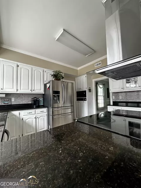 Kitchen - 100 Cheek Dr, Dublin, GA 31021 photo 3 of 6