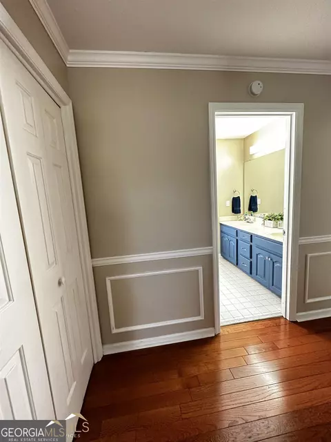Entry Way - 100 Cheek Dr, Dublin, GA 31021 photo 6 of 7