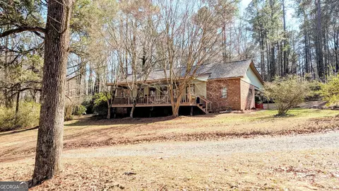 1068 Lamar Rd, Macon, GA 31210