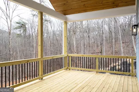 Exterior - 154 Planters Crk, Baldwin, GA 30511 photo 5 of 7