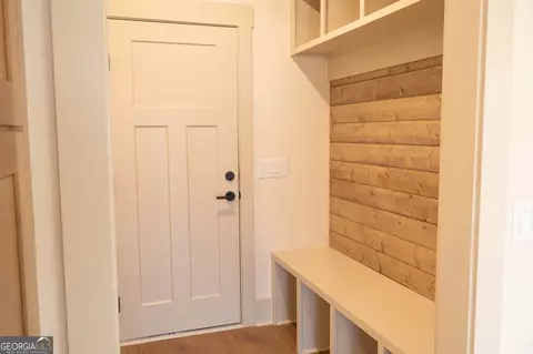 Entry Way - 154 Planters Crk, Baldwin, GA 30511 photo 7 of 11