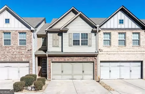 933 Spicy Oak Dr, Lawrenceville, GA 30044