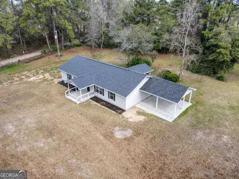3416 Eldora Rd, Ellabell, GA 31308