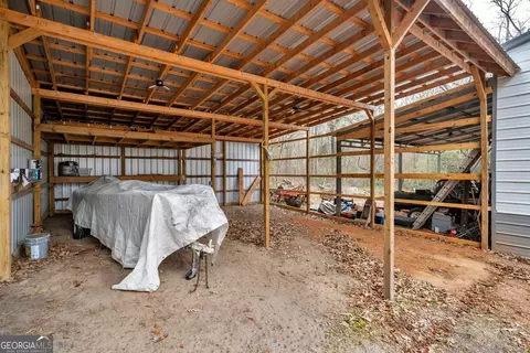Exterior - 418 Flintside Dr, Cobb, GA 31735 photo 10 of 11