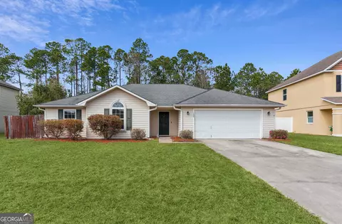 138 Cedar Circle Dr, Kingsland, GA 31548