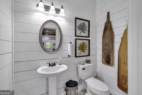 Bath - 1421 Jack Malcom Rd, Madison, GA 30650 photo 3 of 3