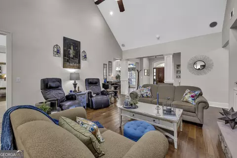 Living - 1421 Jack Malcom Rd, Madison, GA 30650 photo 1 of 2