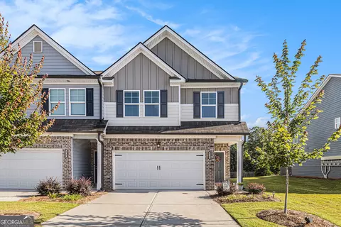 4545 Bishops Ln, Oakwood, GA 30566