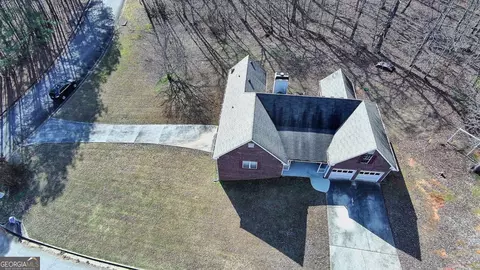 7849 Ponderosa Trce, Winston, GA 30187