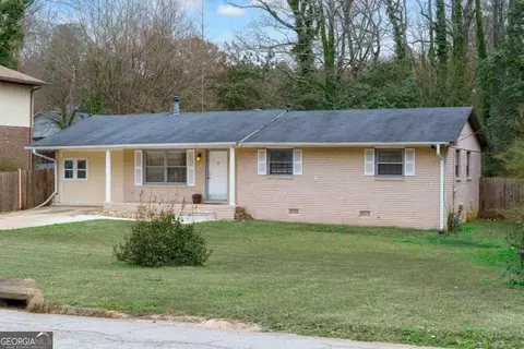719 San Miguel Dr, Stone Mountain, GA 30083