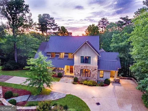 2501 Dicks Creek Rd, Clarkesville, GA 30523