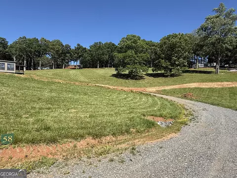 527 Saunders Lot Apt 54 Rd, Franklin, NC 28734