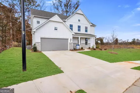 195 Hickory Grove Ln, Hoschton, GA 30548
