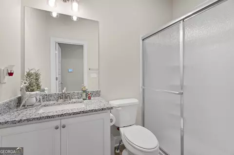 Bath - 656 E Lake Rd, Mcdonough, GA 30252 photo 1 of 2