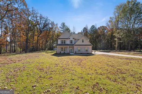 Exterior - 656 E Lake Rd, Mcdonough, GA 30252 photo 2 of 7
