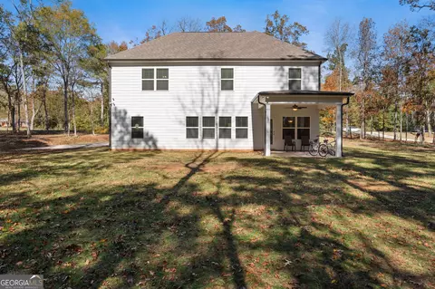 Exterior - 656 E Lake Rd, Mcdonough, GA 30252 photo 6 of 7