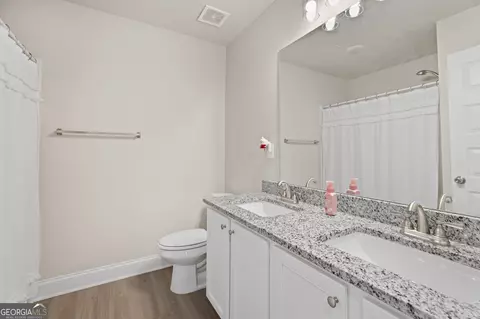 Bath - 656 E Lake Rd, Mcdonough, GA 30252 photo 2 of 2
