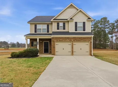 395 Bandelier Cir, Hampton, GA 30228