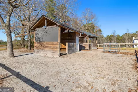 Exterior - 108 Morgan Mill Rd, Brooks, GA 30205 photo 10 of 17