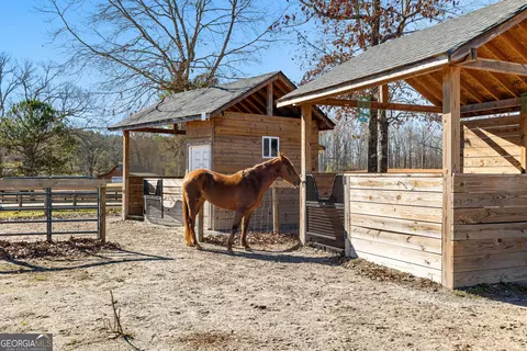 Exterior - 108 Morgan Mill Rd, Brooks, GA 30205 photo 8 of 17