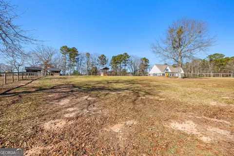 Exterior - 108 Morgan Mill Rd, Brooks, GA 30205 photo 14 of 17