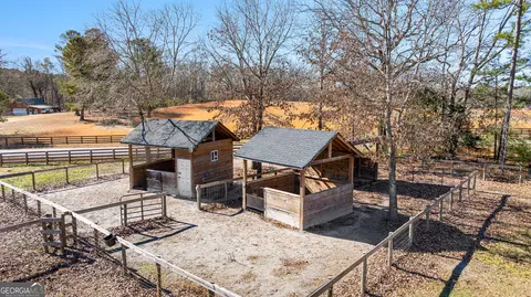 Exterior - 108 Morgan Mill Rd, Brooks, GA 30205 photo 4 of 17