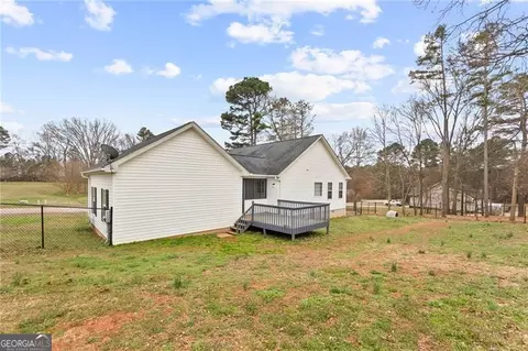 Exterior - 132 Millstone Dr, Commerce, GA 30530 photo 6 of 6