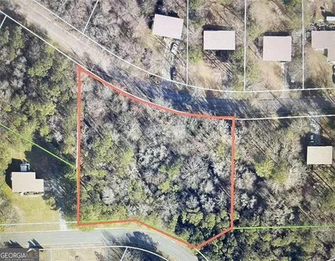 2115 Logan Dr, Jonesboro, GA 30236