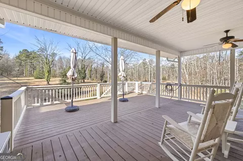 Exterior - 1046 Chase Rd, Cornelia, GA 30531 photo 4 of 17