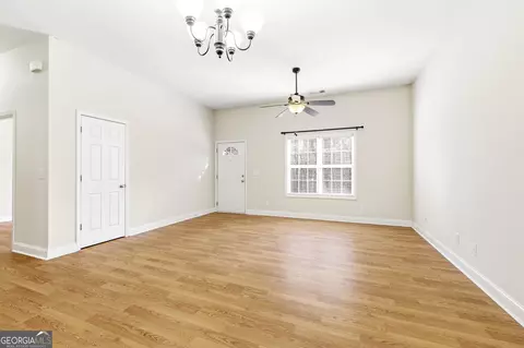 Living - 1046 Chase Rd, Cornelia, GA 30531 photo 5 of 5