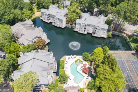 610 Mill Pond Dr, Smyrna, GA 30082
